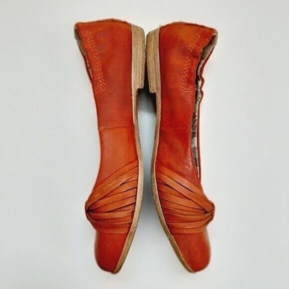 MJUS Pointy Toe Ballet Flats Orange Abstract Bow Detail Sz US 7.5 / Eur 38 - Picture 10 of 13